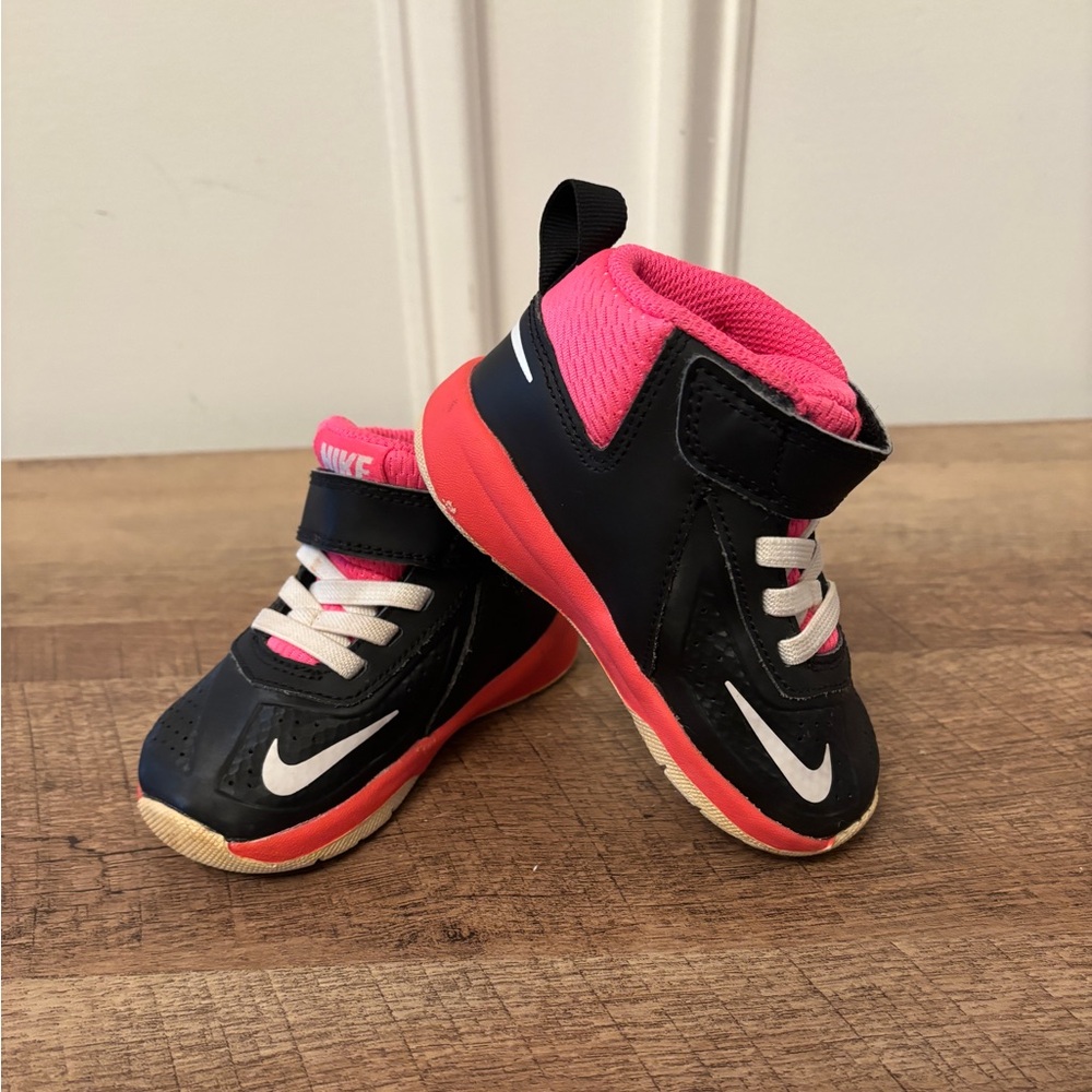 Nike Toddler Black & Pink High-Top Sneakers Size 5c